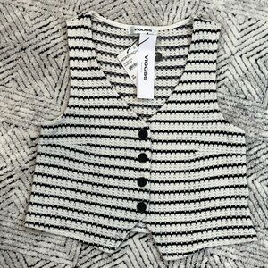 Vigoss Black and White Striped Crop Top